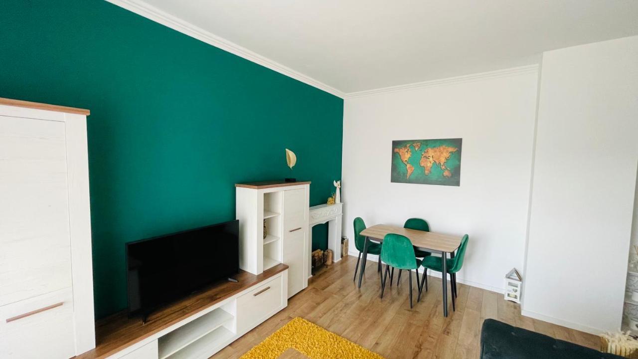Si Apartments Oradea Bagian luar foto